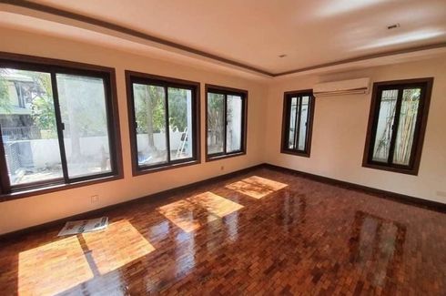 5 Bedroom House for rent in Alabang, Metro Manila
