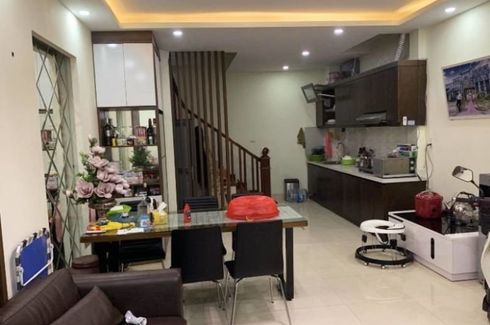 4 Bedroom House for sale in Nhan Chinh, Ha Noi