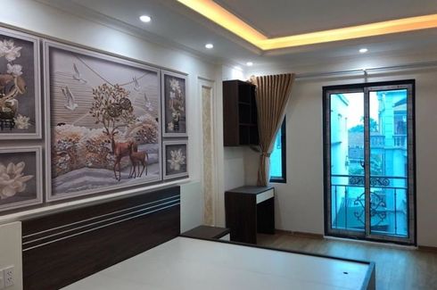 8 Bedroom House for sale in Lang Thuong, Ha Noi