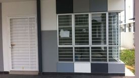 4 Bedroom House for rent in Taman Setia Alam U13, Selangor