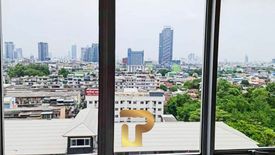 2 Bedroom Condo for sale in Bang Yi Ruea, Bangkok near BTS Pho Nimit