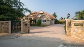 9 Bedroom Villa for sale in Tha Wang Tan, Chiang Mai