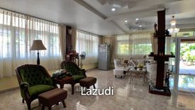 3 Bedroom House for sale in Na Kluea, Chonburi