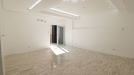 8 Bedroom House for sale in Blue Ridge Executive, Palangoy, Rizal