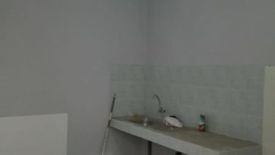 Rumah dijual dengan 4 kamar tidur di Babatan, Jawa Timur