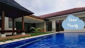 Rumah dijual atau disewa dengan 4 kamar tidur di Cilandak Barat, Jakarta