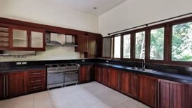 4 Bedroom House for rent in Forbes Park North, Metro Manila near MRT-3 Buendia
