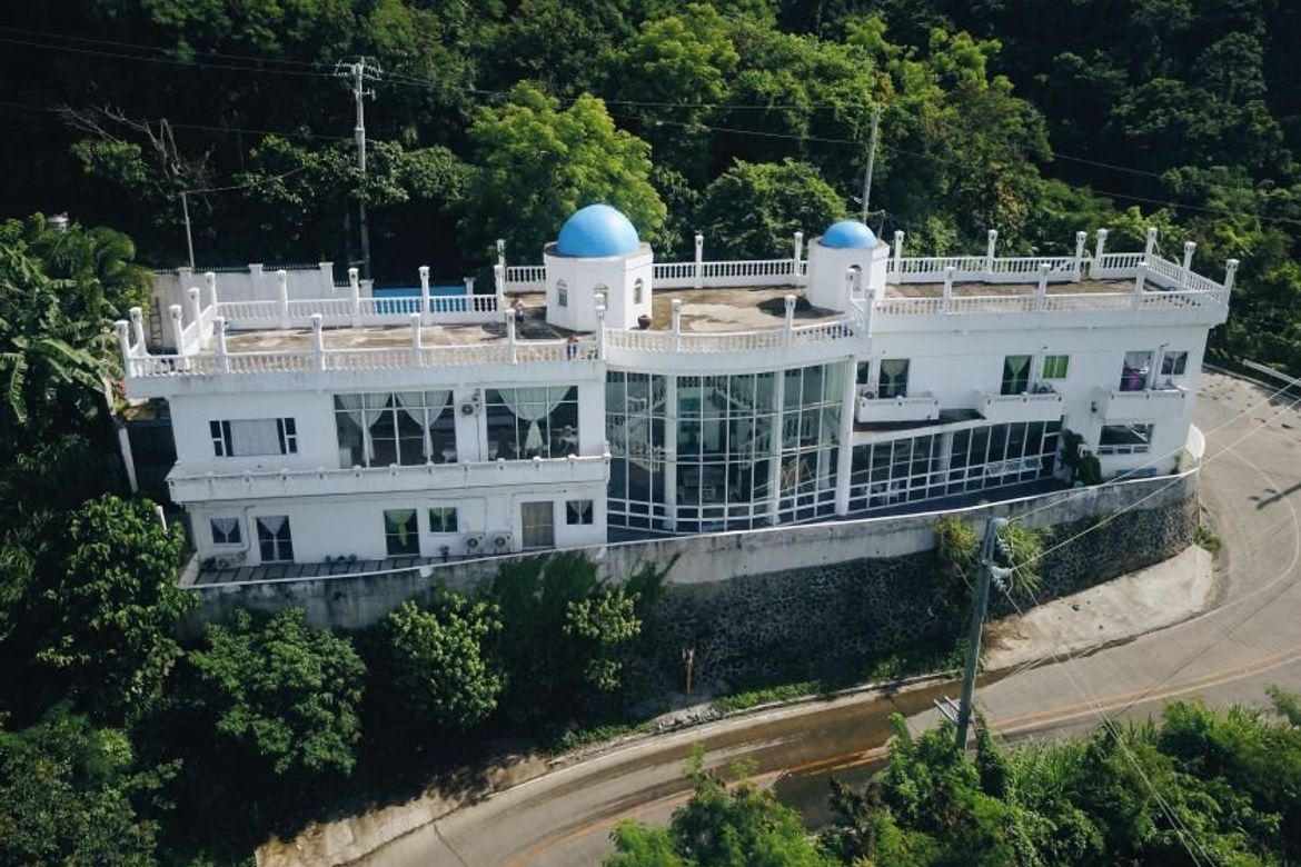 Mediterranean Style Mansion in Tagaytay City 📌 House for sale in