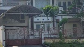 Rumah dijual dengan 4 kamar tidur di Airlangga, Jawa Timur