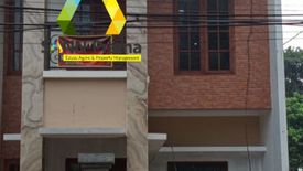 Townhouse dijual dengan 3 kamar tidur di Ciganjur, Jakarta