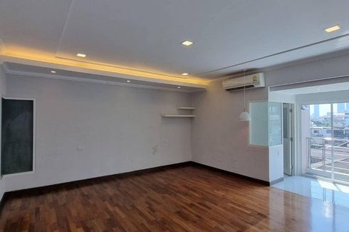 Condo for sale in Flawless Sathorn Residence, Thung Wat Don, Bangkok near BTS Surasak