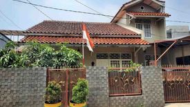 Rumah dijual dengan 3 kamar tidur di Alam Jaya, Banten