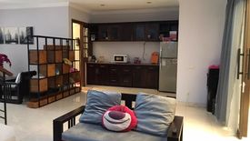 Rumah disewa dengan 3 kamar tidur di Lengkong Gudang, Banten