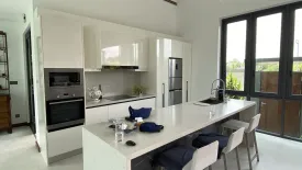 4 Bedroom Villa for rent in The Lake House, Si Sunthon, Phuket