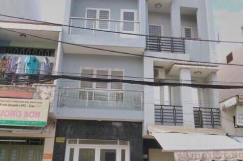 Townhouse for sale in Phuong 10, Ho Chi Minh