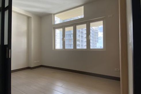 1 Bedroom Condo for sale in San Antonio Residence, Urdaneta, Metro Manila near MRT-3 Ayala