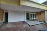 6 Bedroom House for rent in Simolawang, East Java