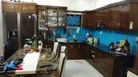 4 Bedroom House for sale in Nga Tu So, Ha Noi