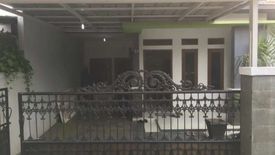 Rumah disewa dengan 3 kamar tidur di Lebak Bulus, Jakarta