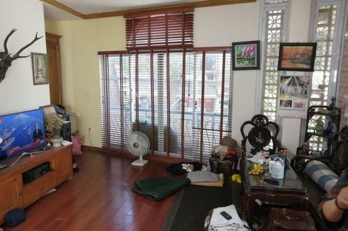 4 Bedroom Townhouse for sale in Nga Tu So, Ha Noi