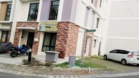 Rumah disewa dengan 10 kamar tidur di Curug Sangerang, Banten
