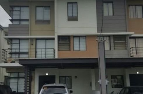 3 Bedroom House for sale in Ferndale Villas, Ramon Magsaysay, Metro Manila near LRT-1 Roosevelt