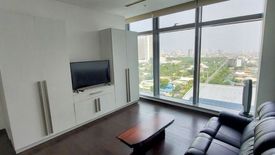 Condo for sale in Poblacion, Metro Manila