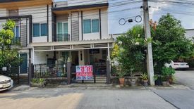 3 Bedroom Townhouse for sale in Gusto Thanamnon-Rama 5, Suan Yai, Nonthaburi
