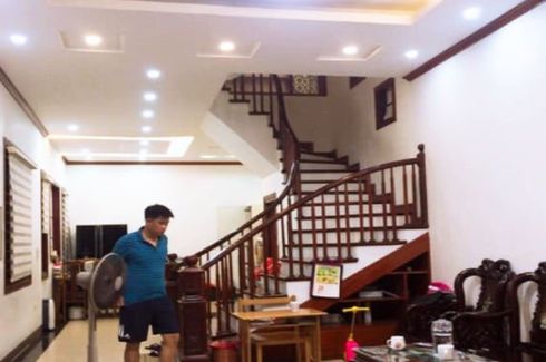 Cần bán nhà riêng 4 phòng ngủ tại Thanh Xuân Trung, Quận Thanh Xuân, Hà Nội