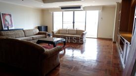 3 Bedroom Condo for rent in Oriental Towers, Khlong Tan Nuea, Bangkok near BTS Thong Lo
