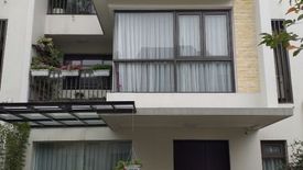 4 Bedroom Townhouse for sale in Thach Ban, Ha Noi