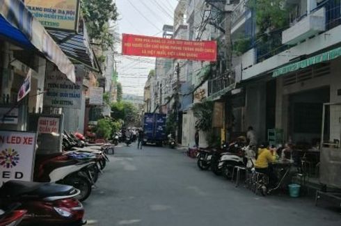 Cần bán nhà phố 8 phòng ngủ tại Phường 14, Quận 10, Hồ Chí Minh
