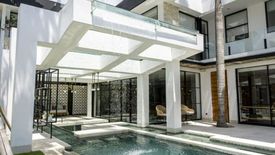 Villa dijual dengan 5 kamar tidur di Canggu, Bali
