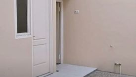 Townhouse dijual dengan 5 kamar tidur di Ploso, Jawa Timur