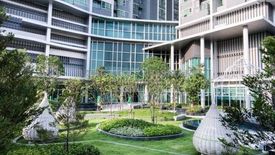 2 Bedroom Condo for sale in Life Ratchadapisek, Huai Khwang, Bangkok near MRT Huai Khwang