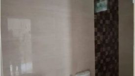 Townhouse dijual dengan 4 kamar tidur di Gayungan, Jawa Timur