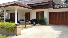 Rumah disewa dengan 5 kamar tidur di Bangka, Jakarta