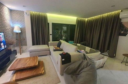 4 Bedroom House for sale in Song Khanong, Samut Prakan