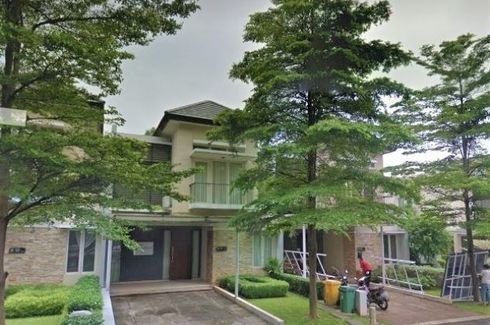 Rumah disewa dengan 3 kamar tidur di Lebak Bulus, Jakarta
