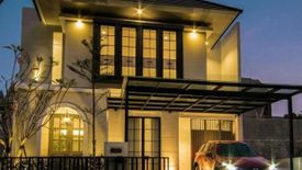 4 Bedroom House for sale in Sambiroto, Central Java