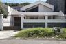 Rumah dijual dengan 4 kamar tidur di Kertajaya, Jawa Timur