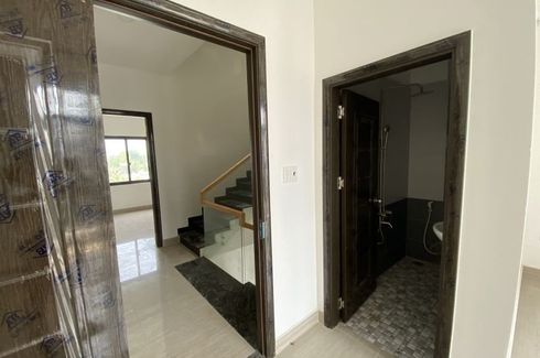 4 Bedroom Townhouse for sale in Thanh Loc, Ho Chi Minh