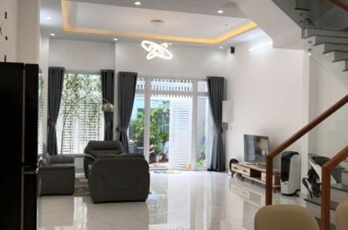 8 Bedroom Townhouse for sale in Phuong 12, Ho Chi Minh