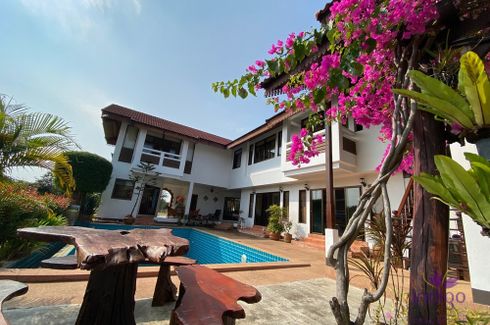 6 Bedroom House for sale in Pa Phai, Chiang Mai