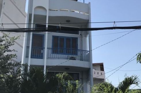 Townhouse for sale in O Cho Dua, Ha Noi