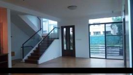 5 Bedroom House for rent in McKinley Hill Village, McKinley Hill, Metro Manila