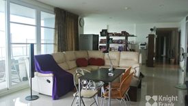 4 Bedroom Condo for sale in Bang Lamphu Lang, Bangkok