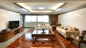 3 Bedroom Condo for rent in United Tower, Khlong Tan Nuea, Bangkok near BTS Thong Lo