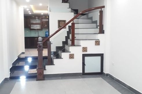 3 Bedroom House for sale in Thuong Thanh, Ha Noi