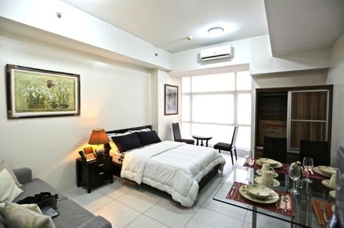 1 Bedroom Condo for sale in Twin Oaks Place, Wack-Wack Greenhills, Metro Manila near MRT-3 Shaw Boulevard
